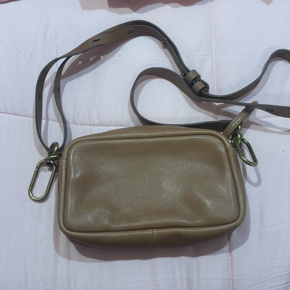 MADEWELL Leather Carabiner Mini Crossbody Shoulder Bag - Picture 3 of 6